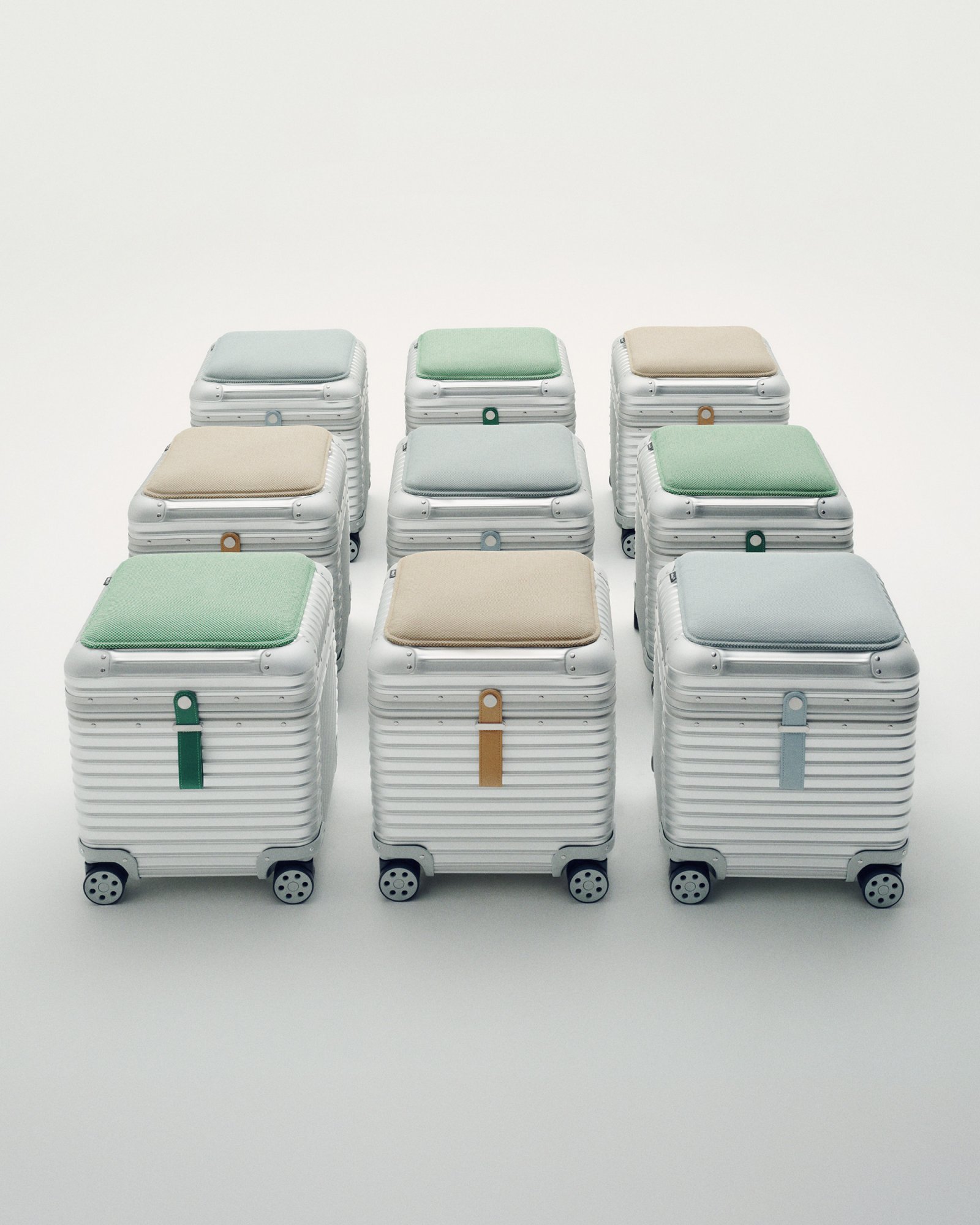 リモワが新たなシーズナルカラーを纏って登場！ 期間限定の